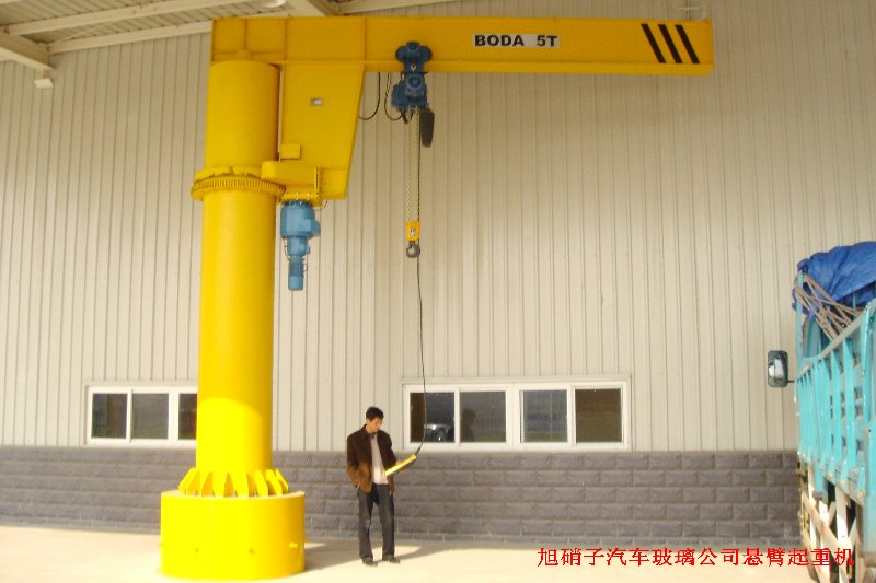 电动回转悬臂起重机